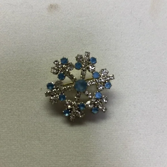 Vintage brooch - Picture 1 of 4